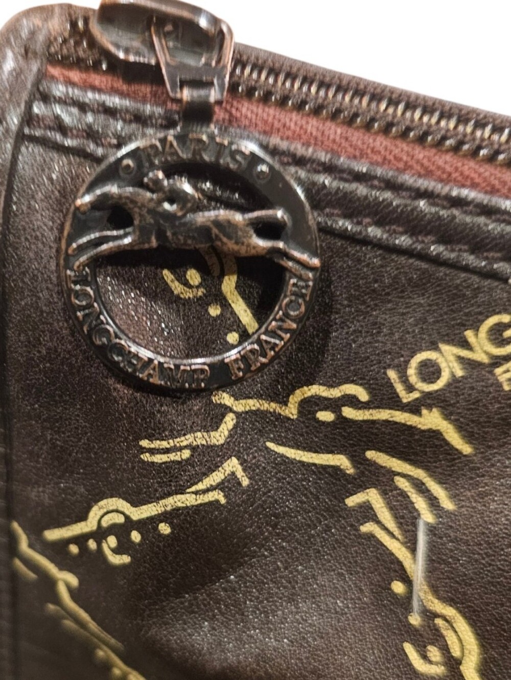 Vintage Longchamp Dark Brown Tote With Vintage Racehorse Zipper Pull - Picture 6 of 10